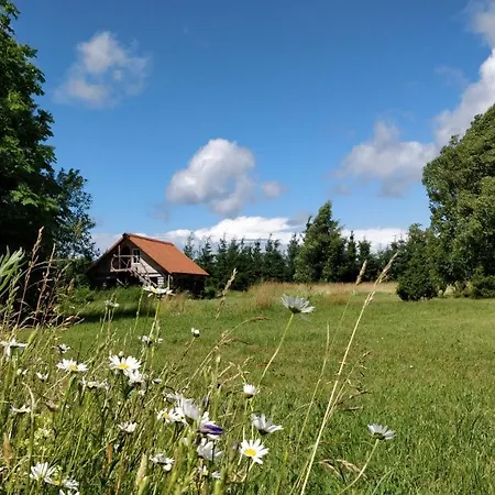 Gasthuis Suurekivi Kuelalistemaja *