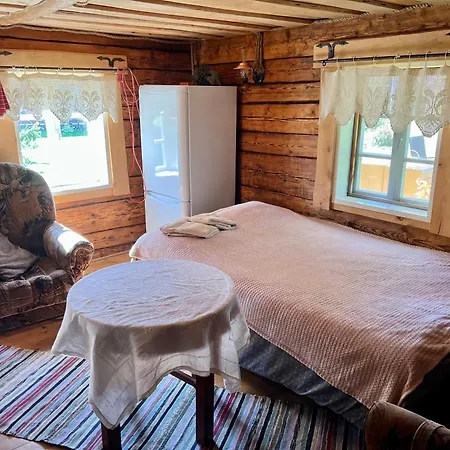 Guest house Suurekivi Kuelalistemaja *